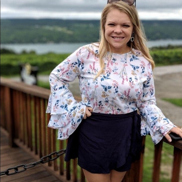 Juliet’s Finds - Picture 2 of 11